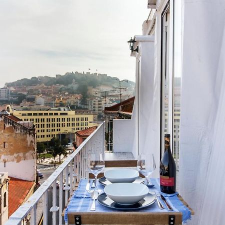Amazing Downtown Apt With Small Balcony With View Over The Castle Лиссабон Экстерьер фото